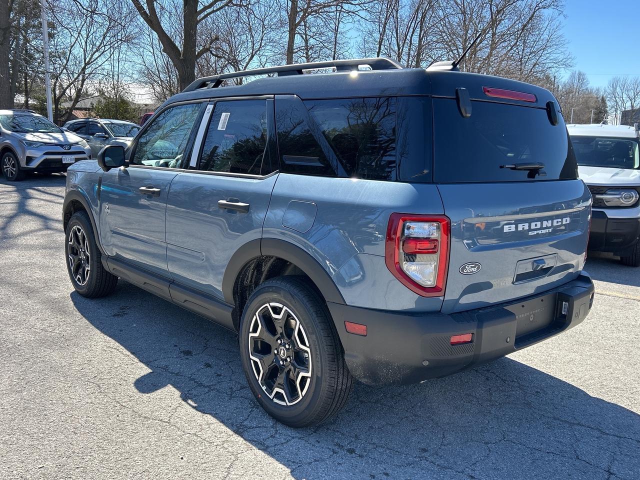 2026 Ford Bronco Sport OUTER BANKS 4x4 300A Photo2