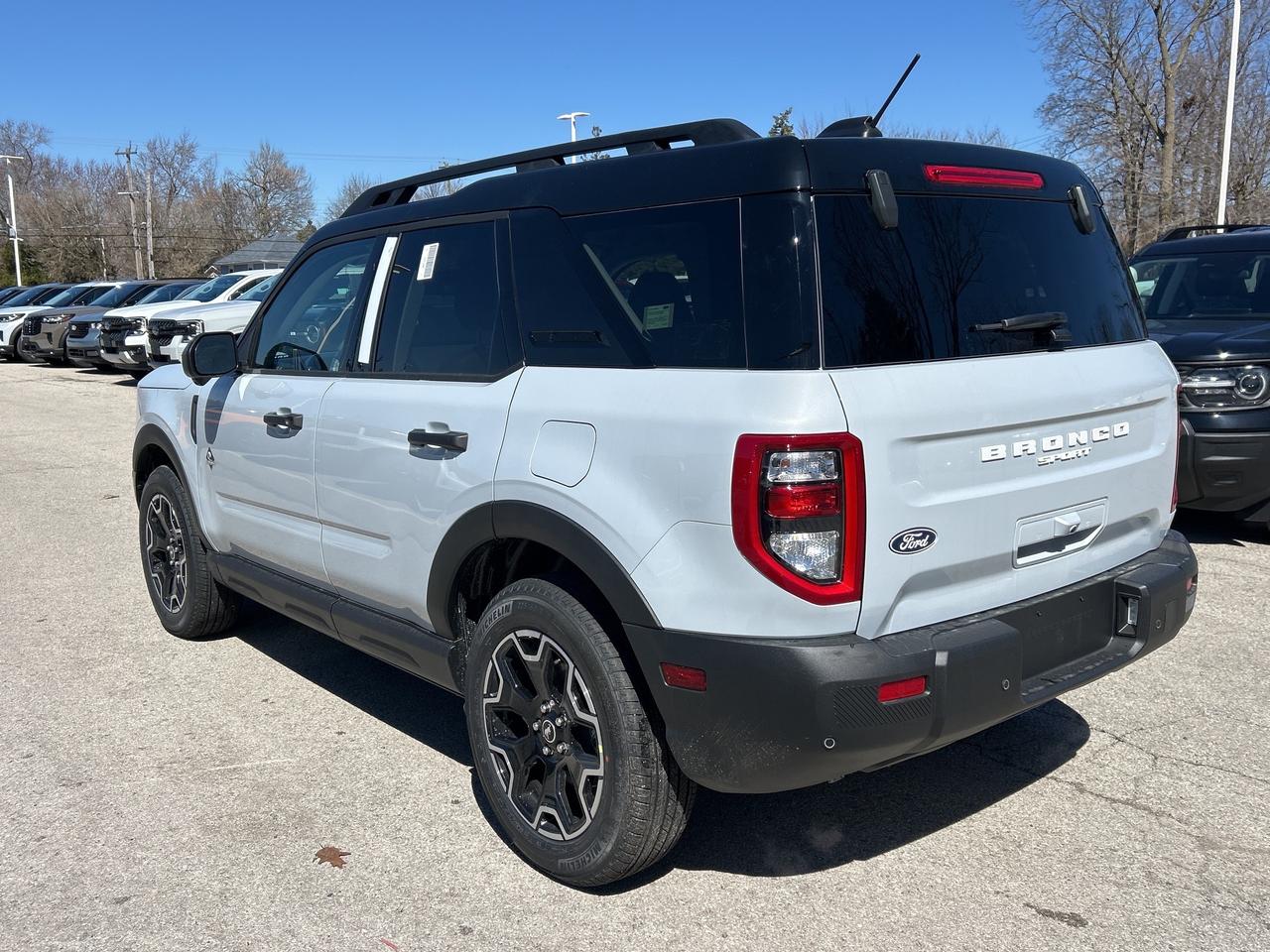 2026 Ford Bronco Sport OUTER BANKS 4x4 300A Photo
