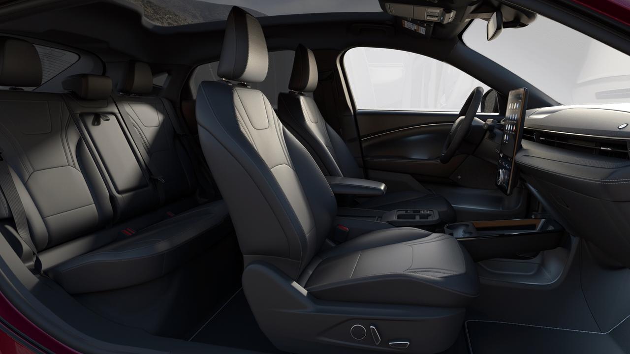 2025 Ford Mustang Mach-E Premium Photo5