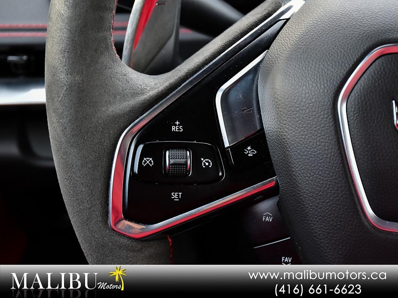 2024 Chevrolet Corvette 2LT Photo