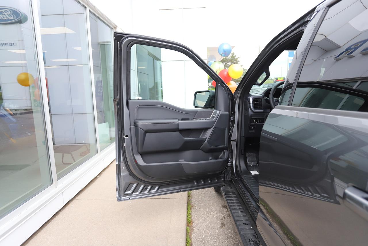 2026 Ford F-150 XLT 4WD SuperCrew 5.5' Box Photo