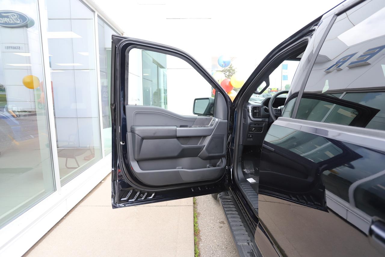 2026 Ford F-150 XLT 4WD SuperCrew 5.5' Box Photo