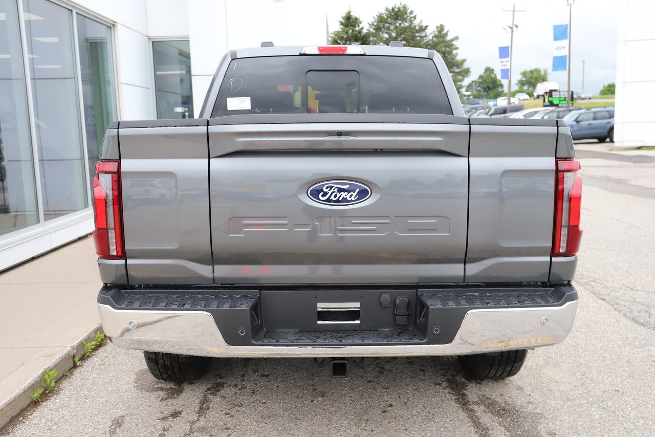 2026 Ford F-150 Lariat 4WD SuperCrew 5.5' Box Photo4