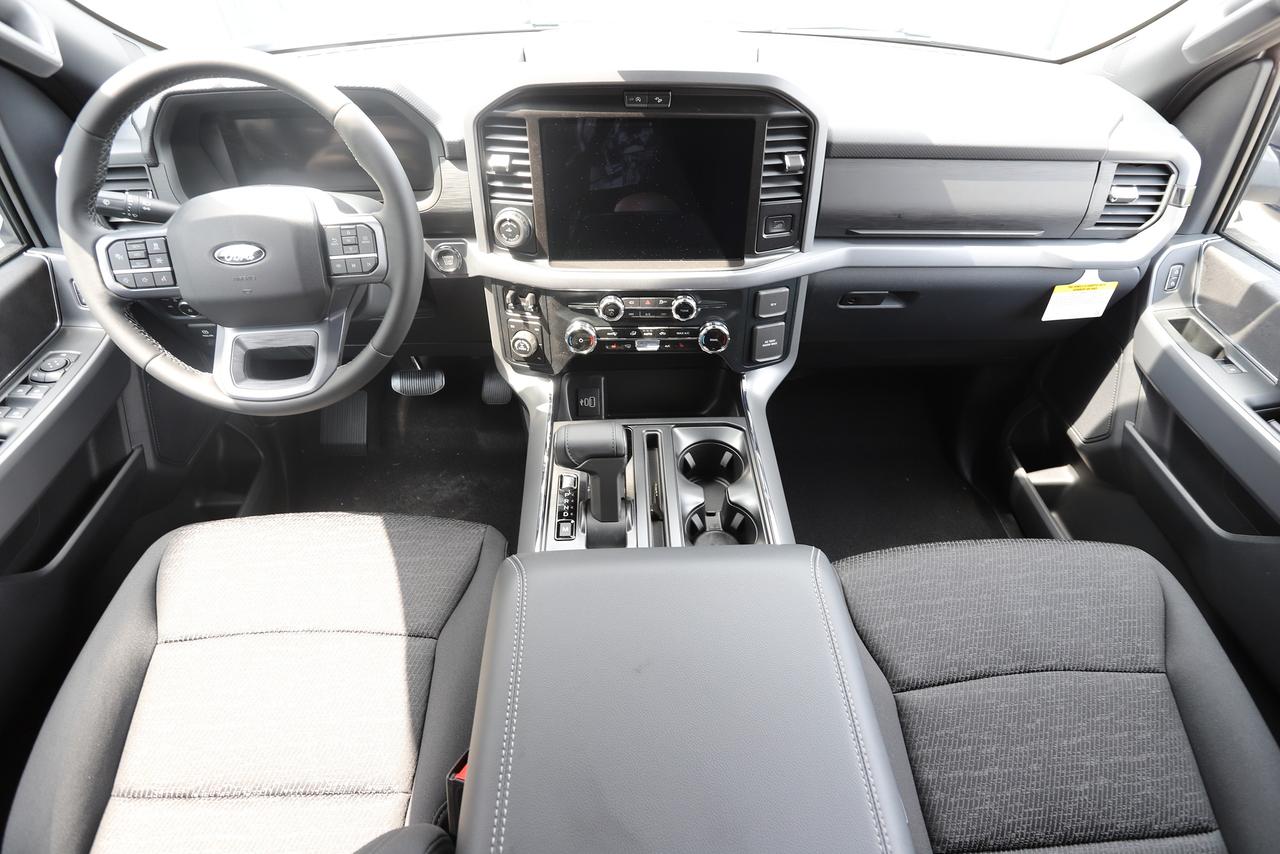 2026 Ford F-150 XLT 4WD SuperCrew 5.5' Box Photo