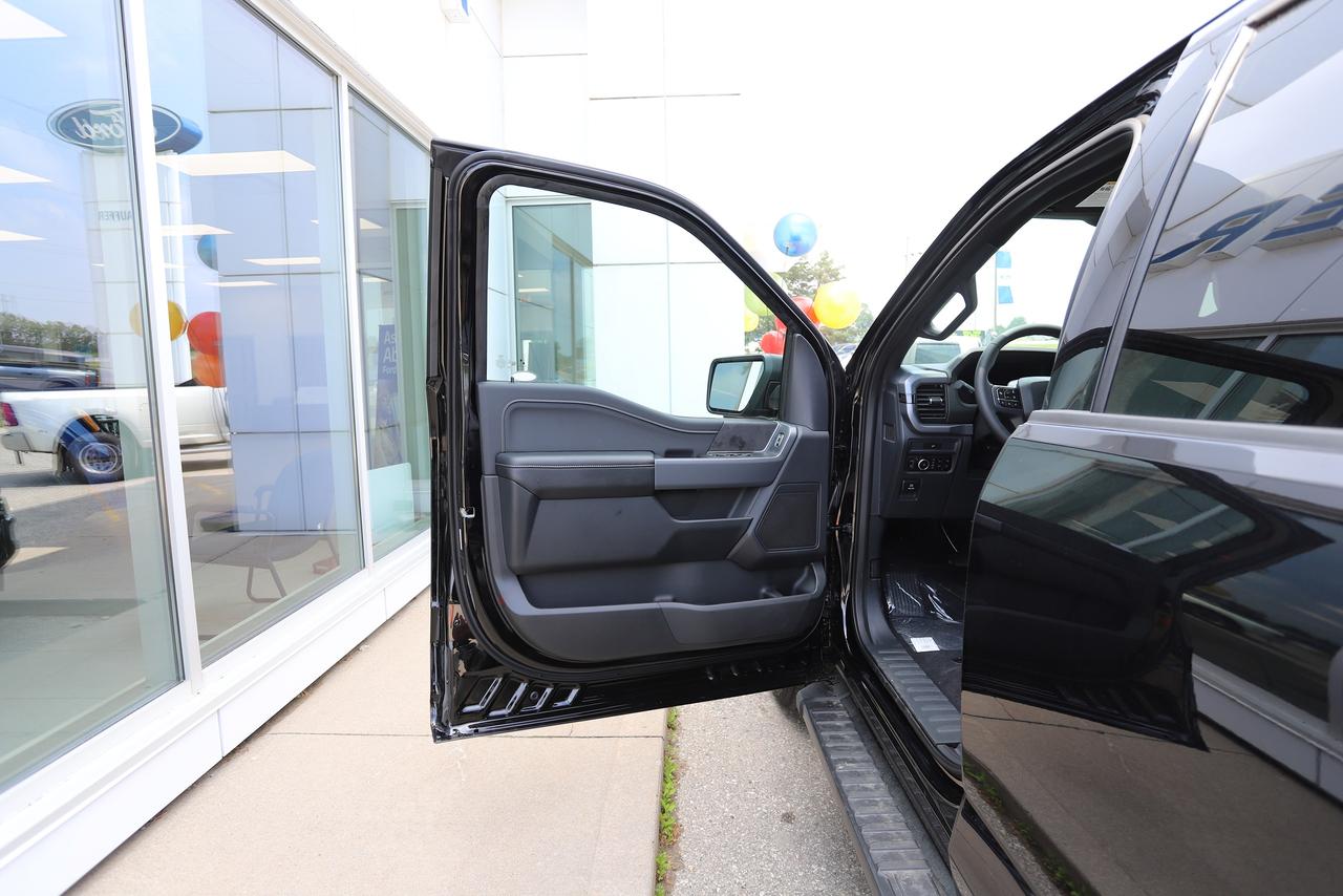 2026 Ford F-150 XLT 4WD SuperCrew 5.5' Box Photo