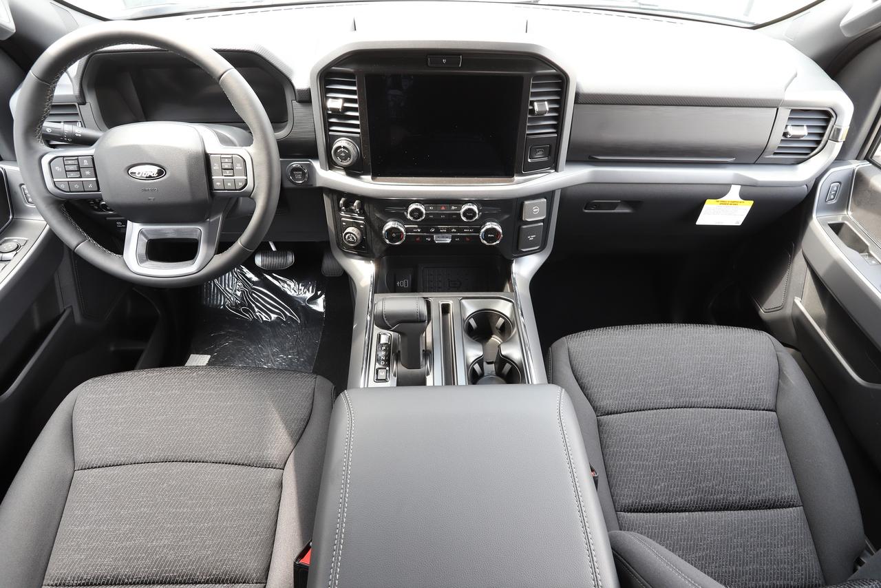 2026 Ford F-150 XLT 4WD SuperCrew 5.5' Box Photo
