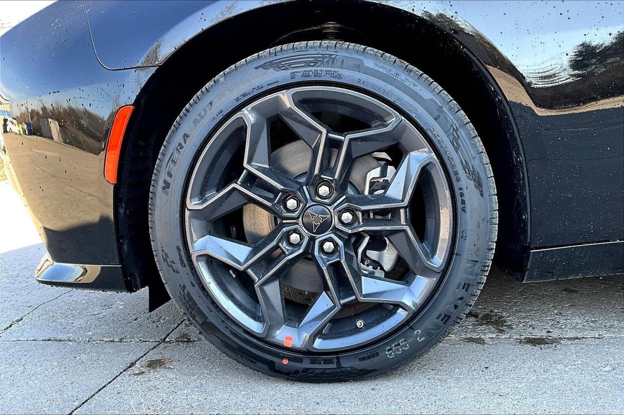 2026 Dodge Charger RT 2DR AWD | 10" Touchscreen | Blacktop | 420HP Photo