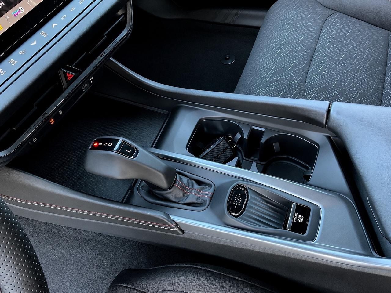 2026 Dodge Charger RT 2DR AWD | 10" Touchscreen | Blacktop | 420HP Photo