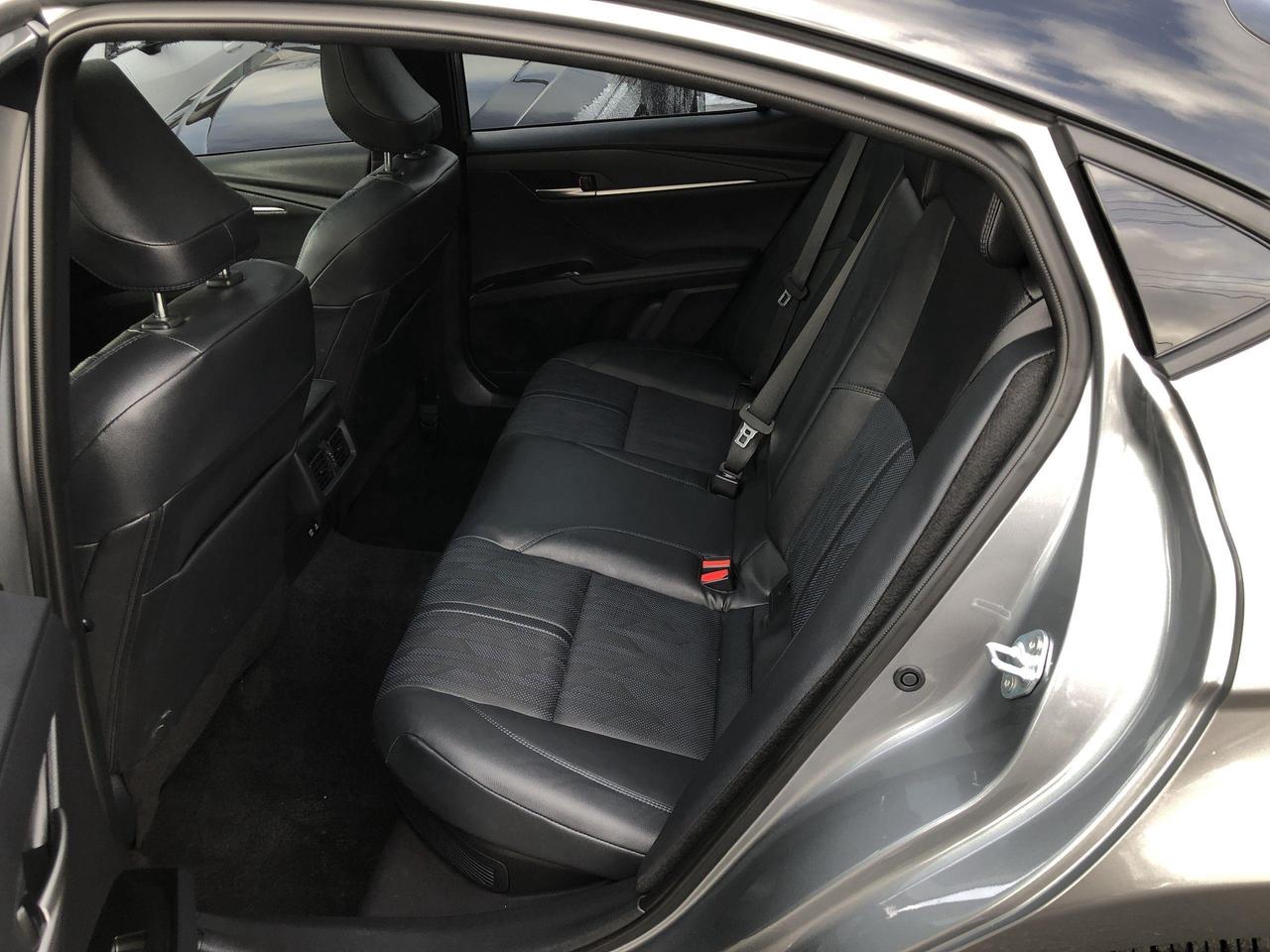 2026 Toyota Camry XSE AWD HYBRID!!  LEATHER, PANO.ROOF, NAVI, HUDS, Photo