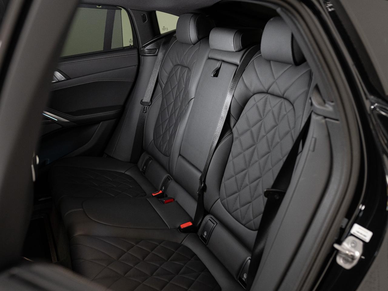 2025 BMW X6 XDRIVE40I | M-SPORT PRO | PREMIUM ENHANCED | 22 IN Photo