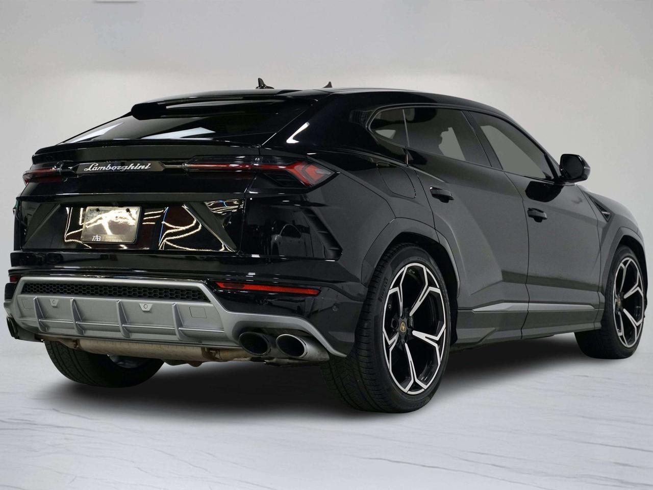 2020 Lamborghini Urus PANO | B&O | 22 IN Photo
