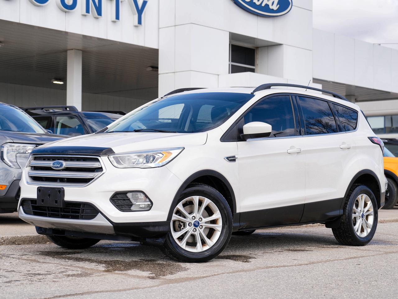 2018 Ford Escape SEL | LEATHER | PANO ROOF | AWD SOLD AS IS!!!! Photo1