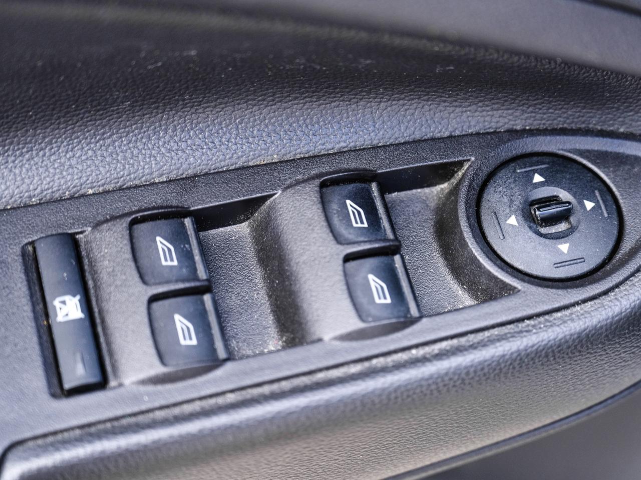 2018 Ford Escape SEL | LEATHER | PANO ROOF | AWD SOLD AS IS!!!! Photo