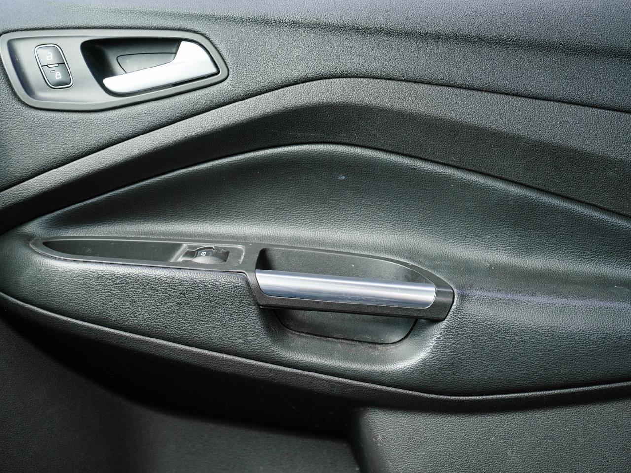 2018 Ford Escape SEL | LEATHER | PANO ROOF | AWD SOLD AS IS!!!! Photo