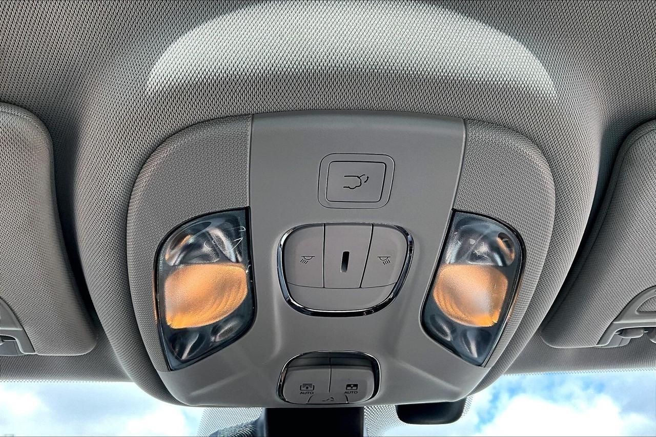 2021 Jeep Compass Trailhawk Elite | Panoroof | Alpine | TowPkg | 4X4 Photo