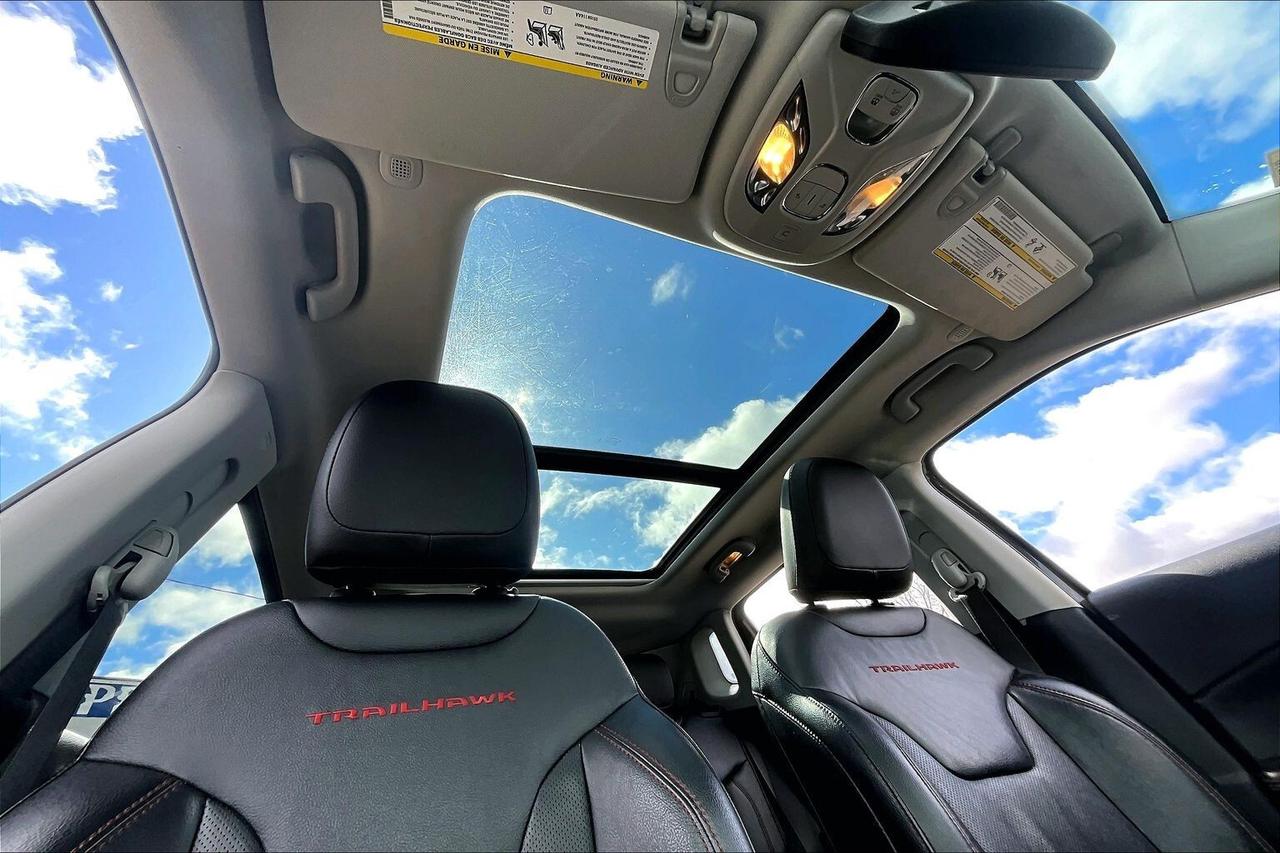 2021 Jeep Compass Trailhawk Elite | Panoroof | Alpine | TowPkg | 4X4 Photo