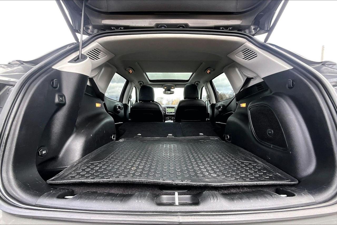 2021 Jeep Compass Trailhawk Elite | Panoroof | Alpine | TowPkg | 4X4 Photo