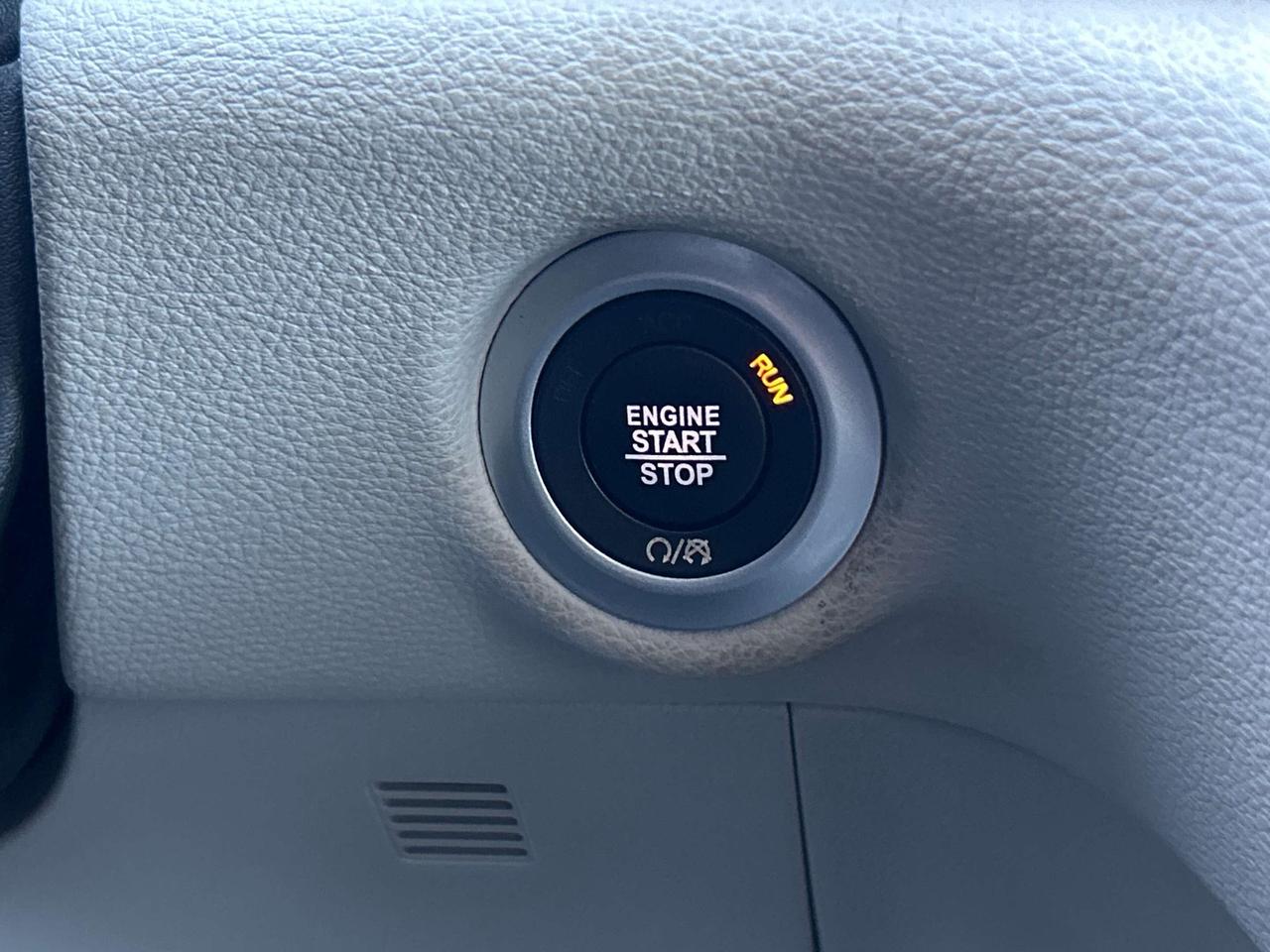 2020 Chrysler Pacifica 8 PASSENGER, LIMITED! POWER SLIDING DOORS! - Photo #21