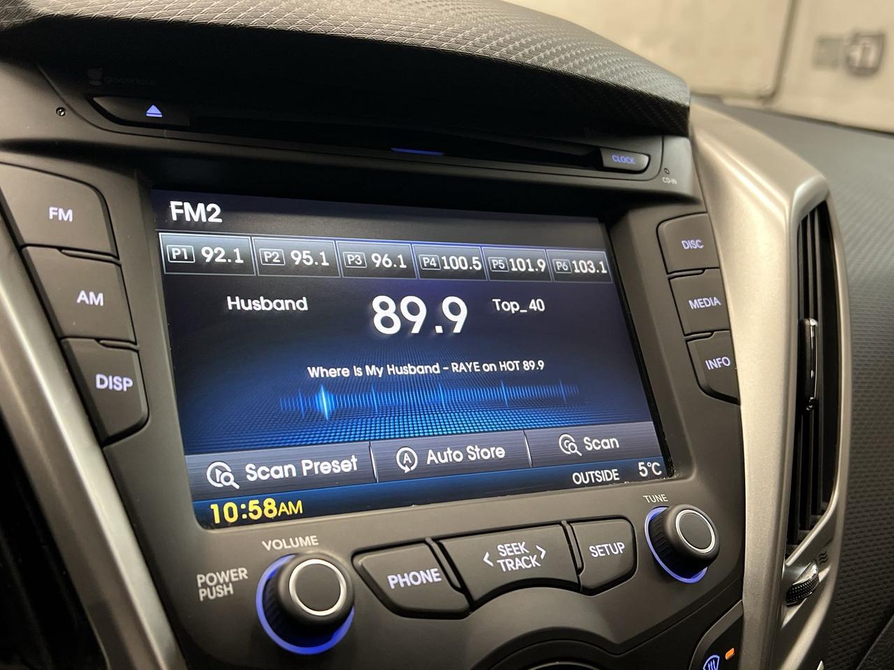 2016 Hyundai Veloster AUTO | ONLY 72,000KMS! | BLUETOOTH | A/C | CRUISE Photo