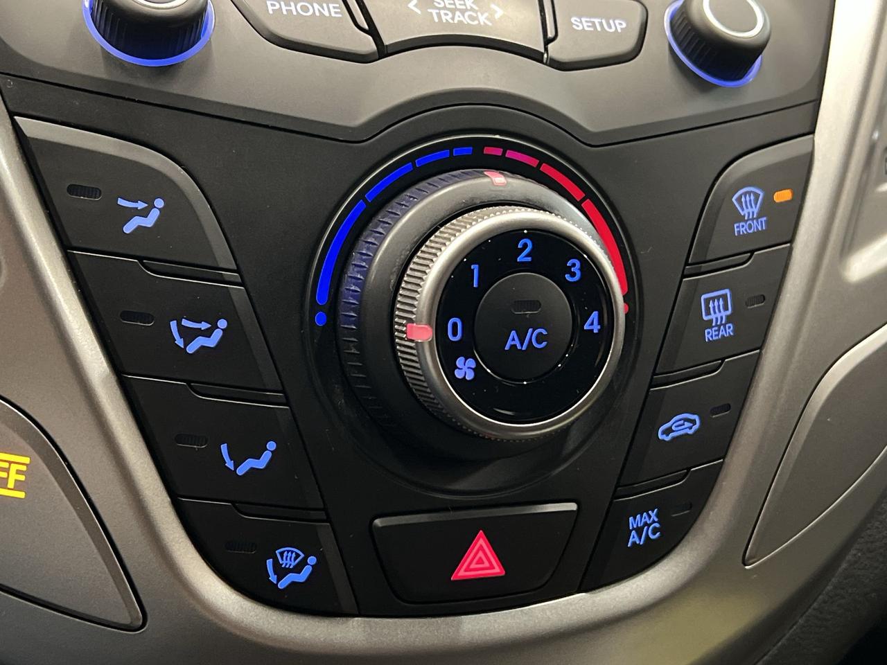 2016 Hyundai Veloster AUTO | ONLY 72,000KMS! | BLUETOOTH | A/C | CRUISE Photo
