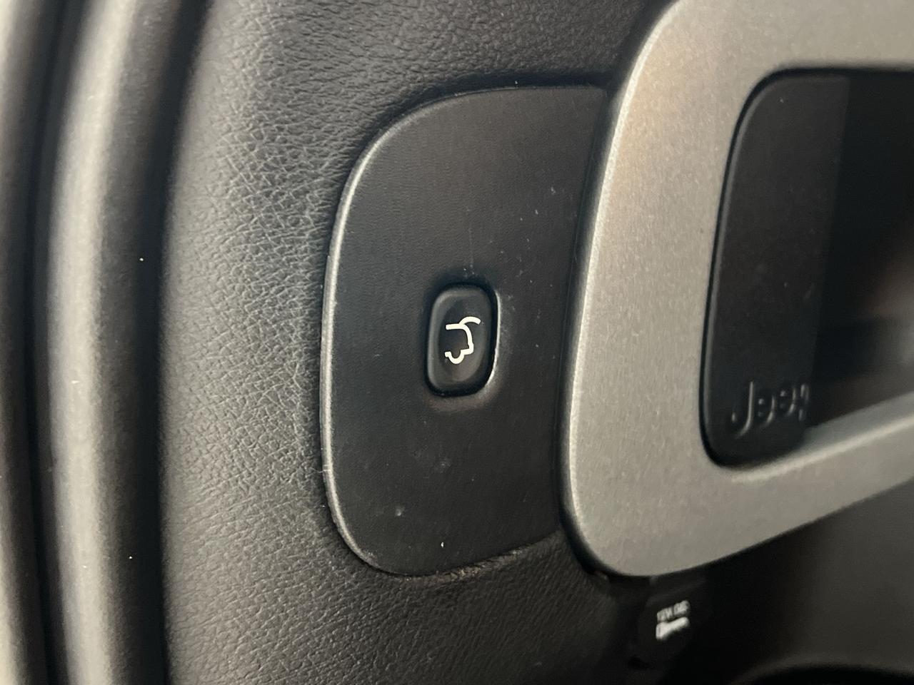13739648