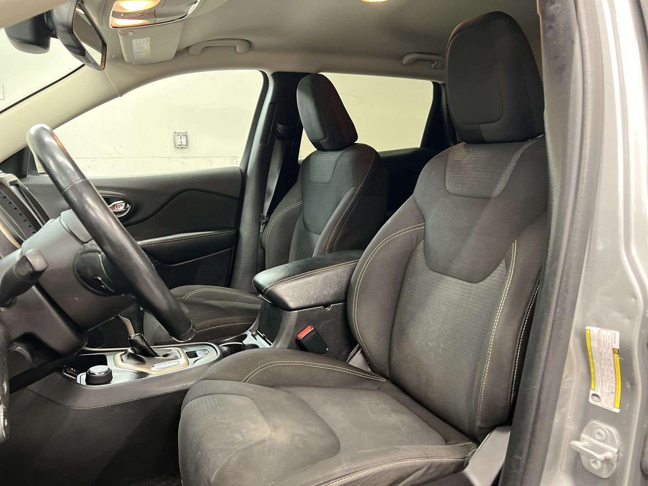 2016 Jeep Cherokee NORTH 4X4 | 3.2L V6| HTD SEATS |REMOTE START | A/C Photo