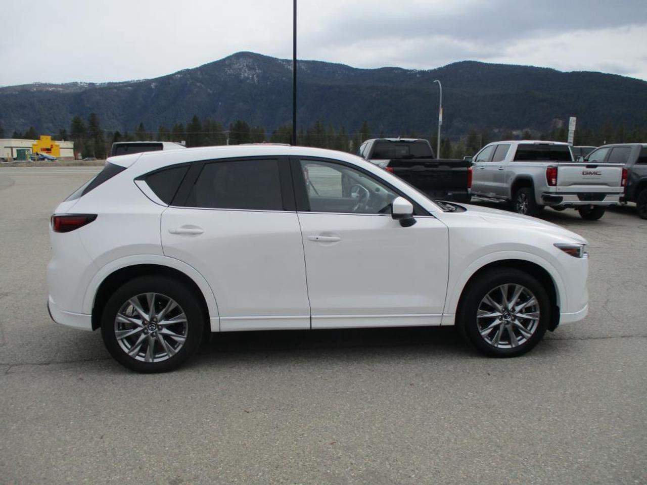 2025 Mazda CX-5 GT Photo