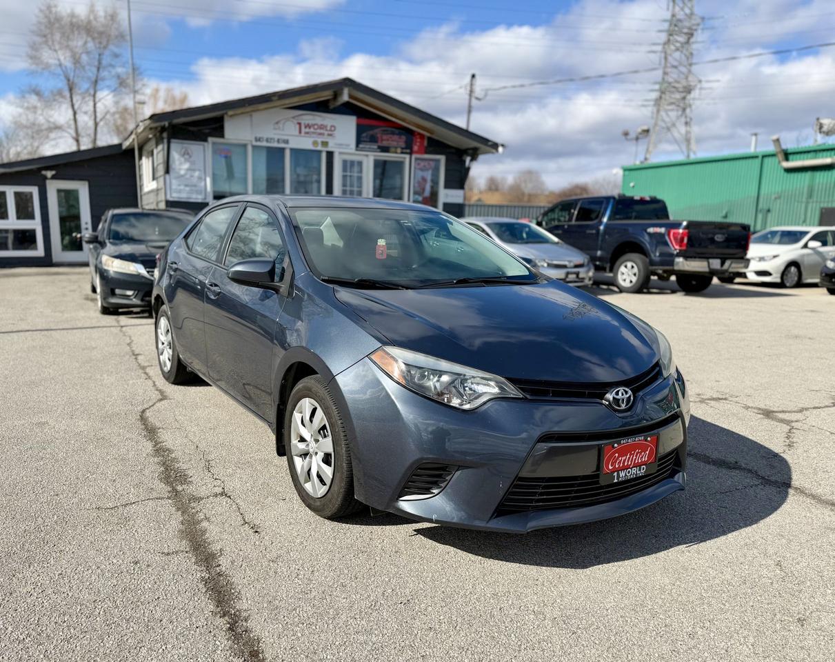 2015 Toyota Corolla LE Photo2