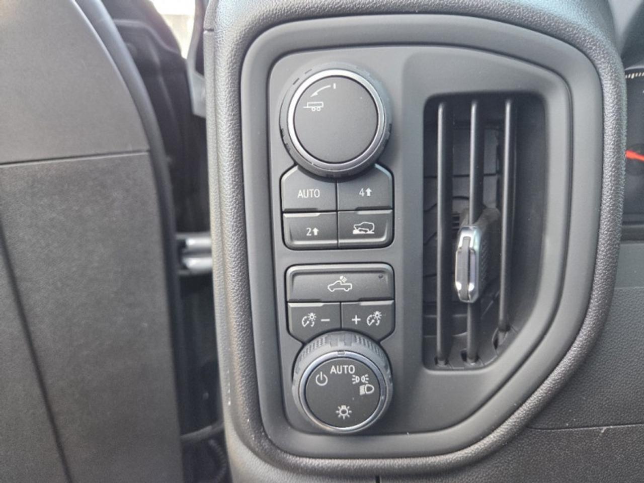 2026 Chevrolet Silverado 1500 Custom  -  Remote Start Photo