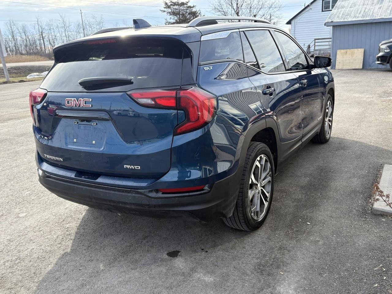 2021 GMC Terrain SLT All-wheel Drive Photo