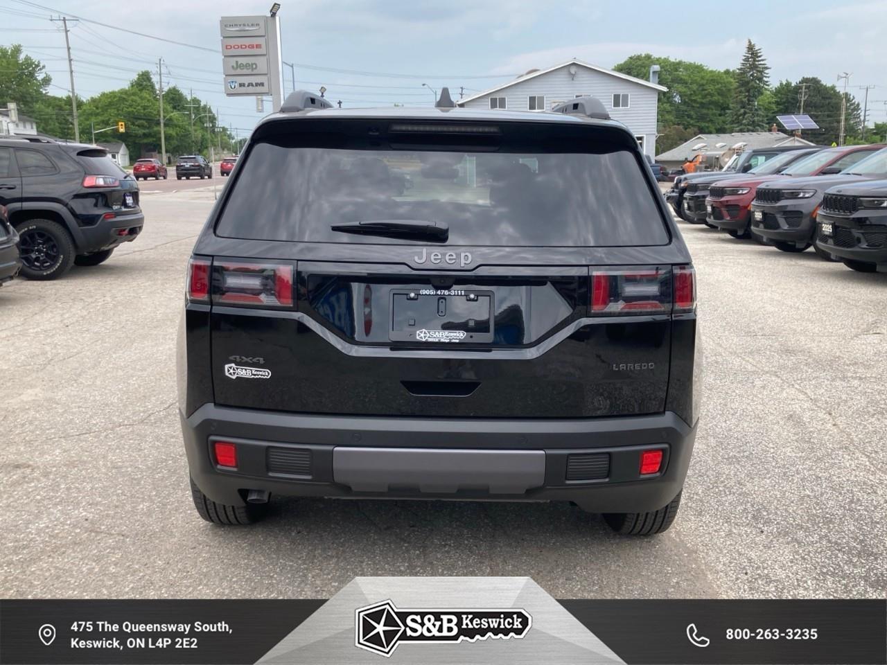 2026 Jeep Cherokee Laredo/Limited 4dr 4x4 Photo3