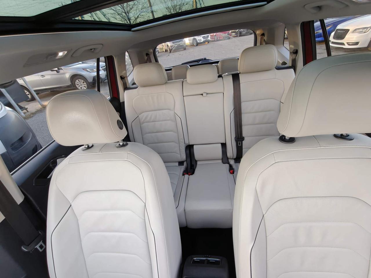 2018 Volkswagen Tiguan Highline 4dr All-wheel Drive 4MOTION Photo