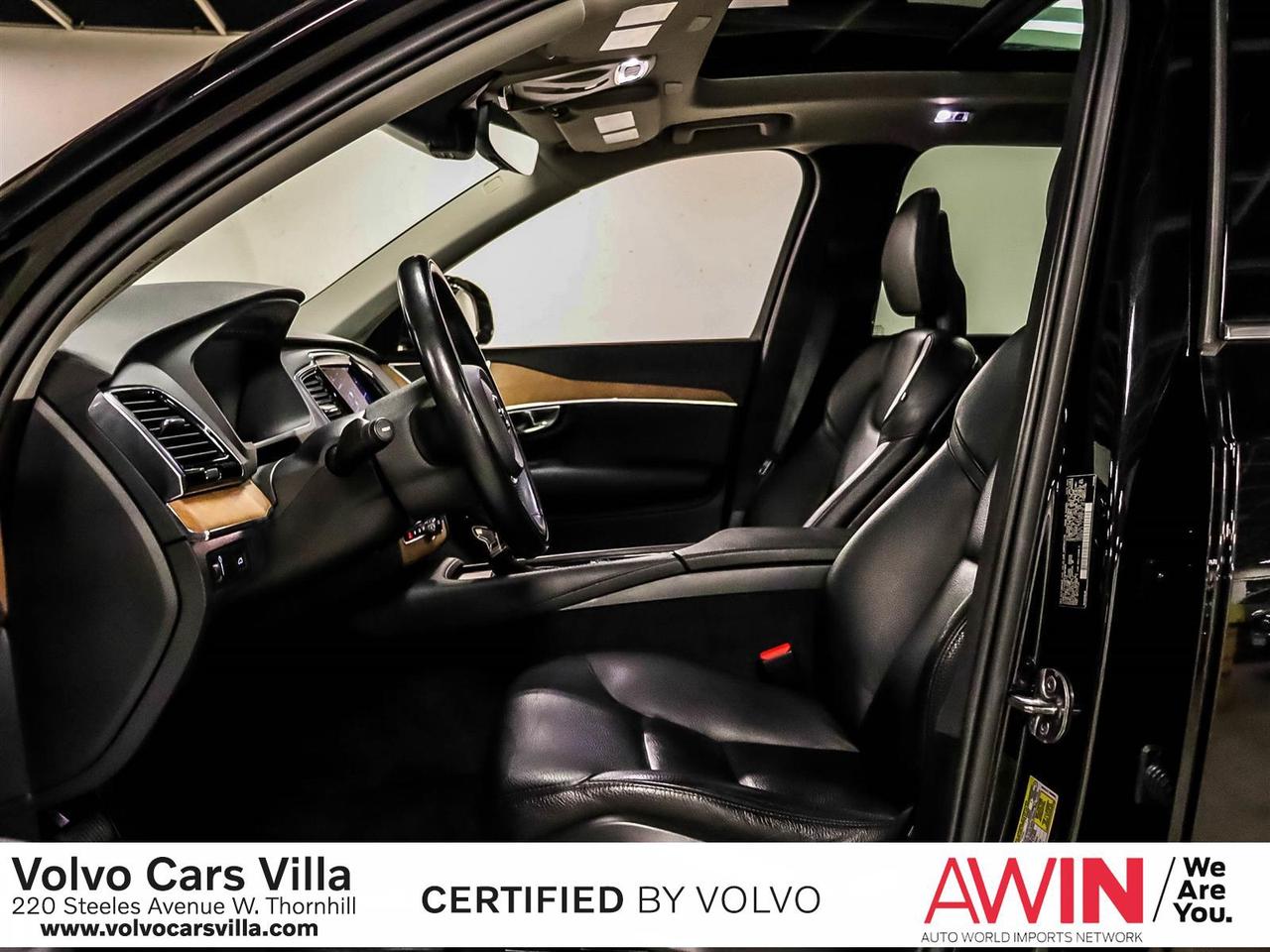 2022 Volvo XC90 T6 AWD Momentum (7-Seat) Photo