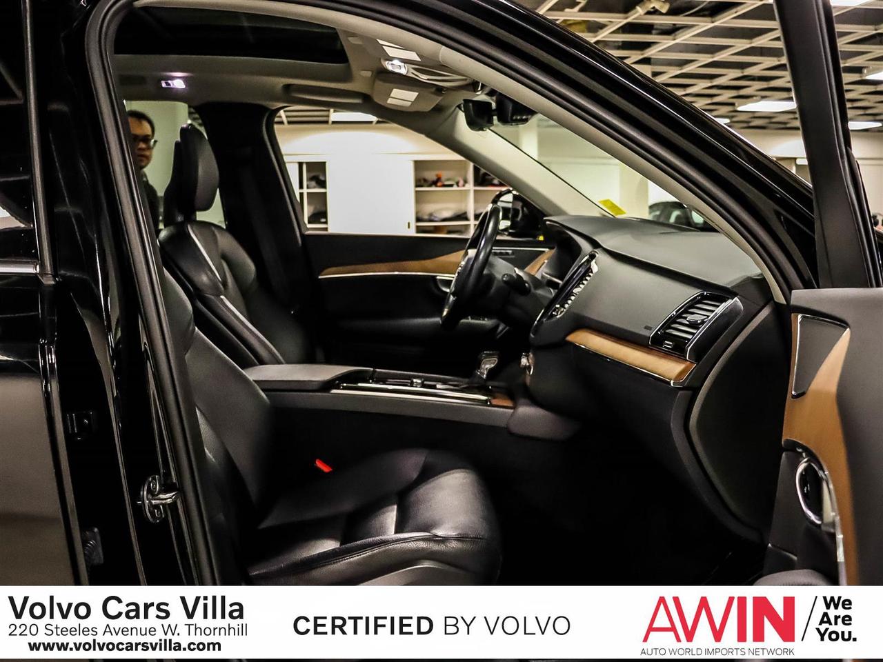 2022 Volvo XC90 T6 AWD Momentum (7-Seat) Photo