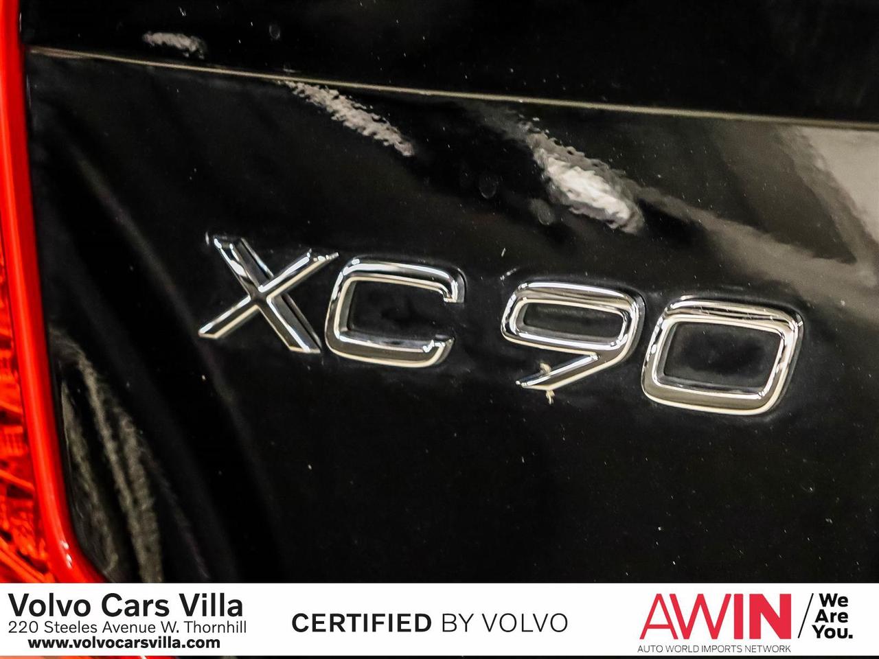 2022 Volvo XC90 T6 AWD Momentum (7-Seat) Photo