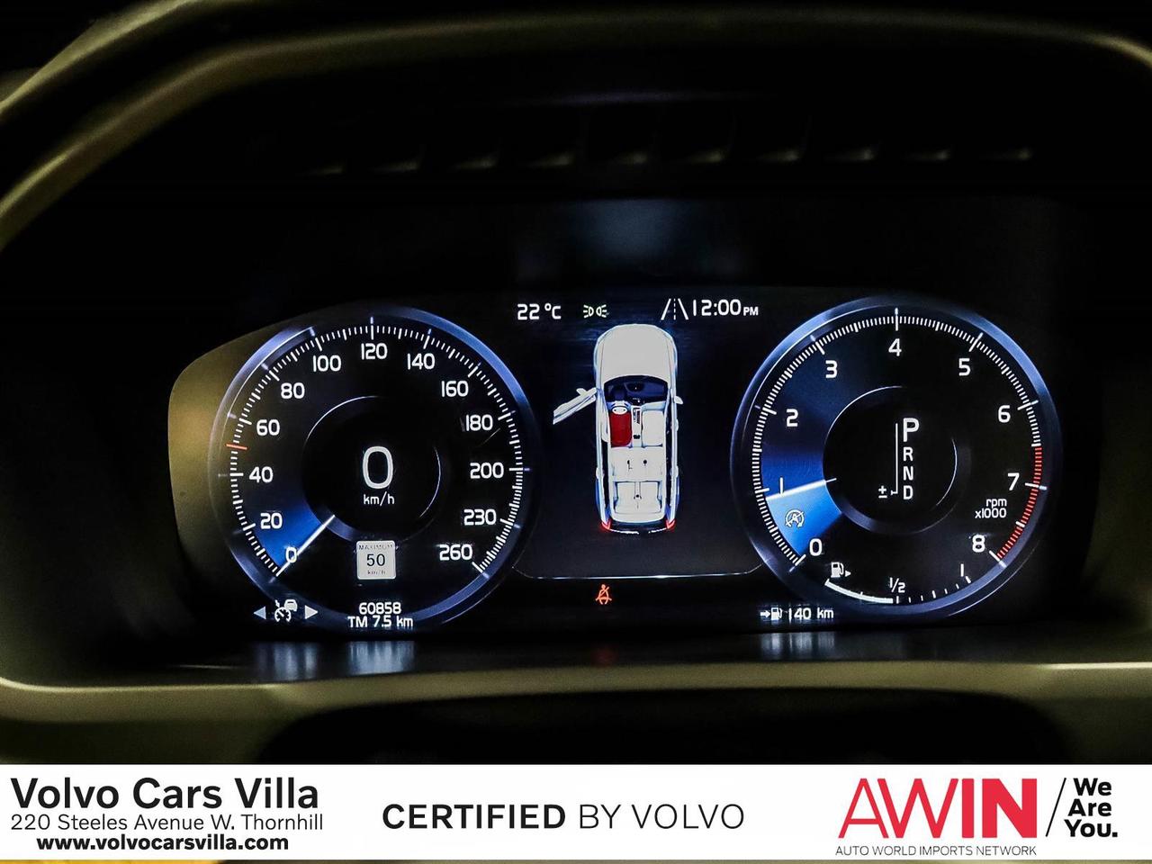 2022 Volvo XC90 T6 AWD Momentum (7-Seat) Photo