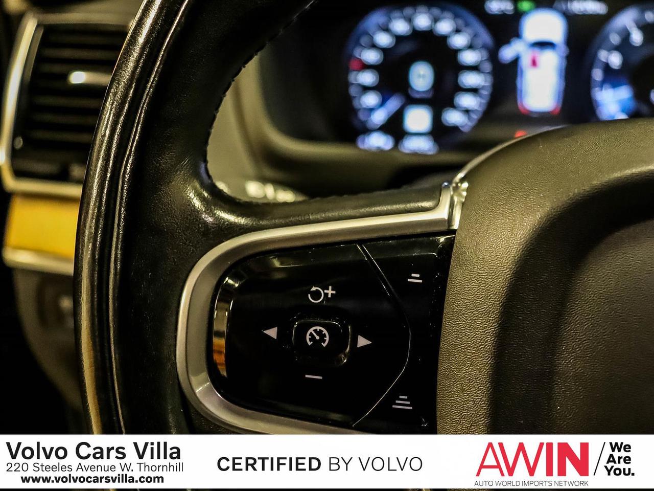 2022 Volvo XC90 T6 AWD Momentum (7-Seat) Photo