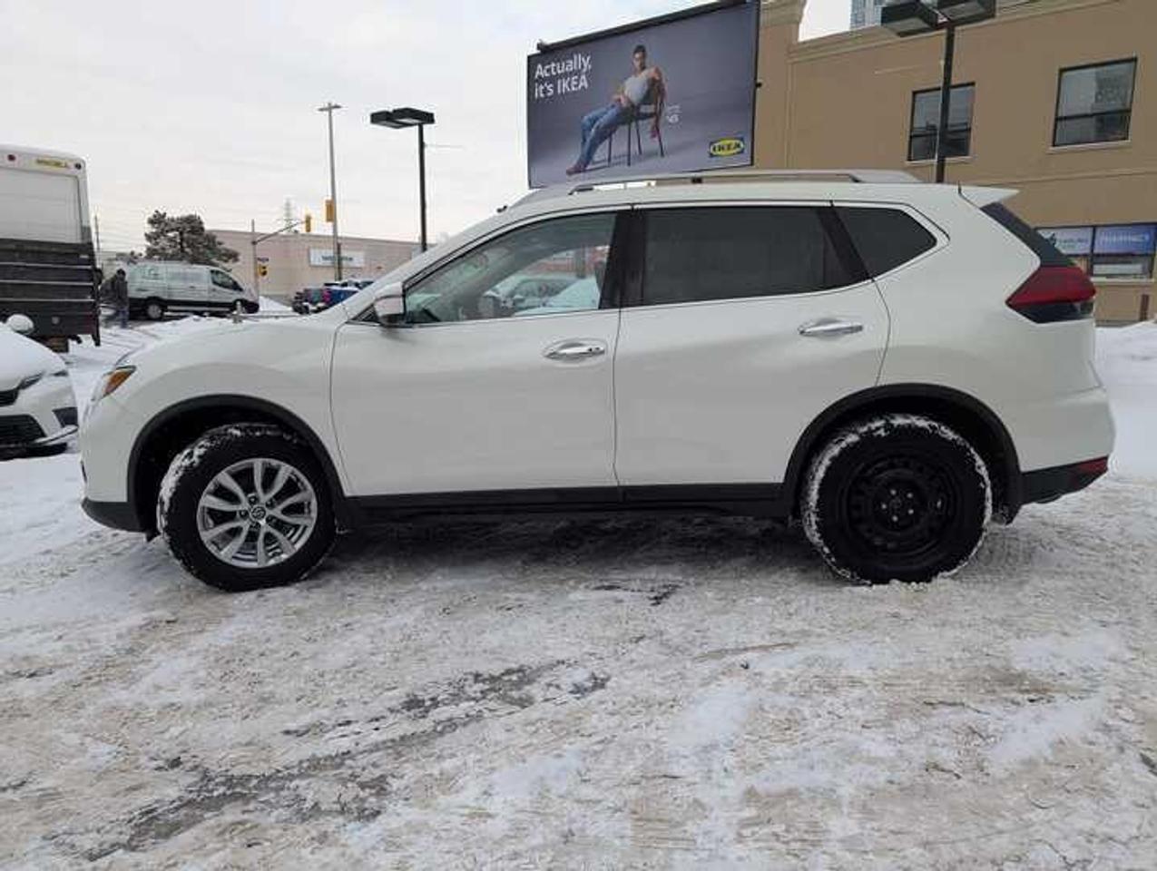 2018 Nissan Rogue  Photo