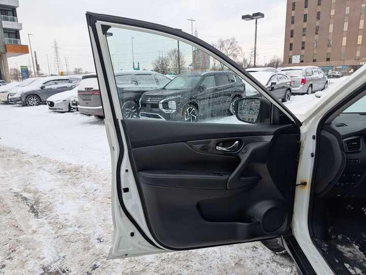 2018 Nissan Rogue  Photo