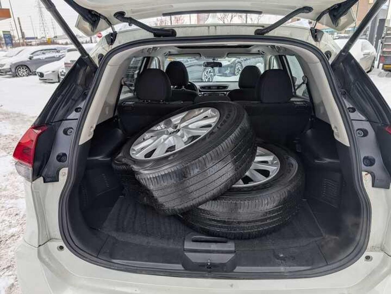 2018 Nissan Rogue  Photo