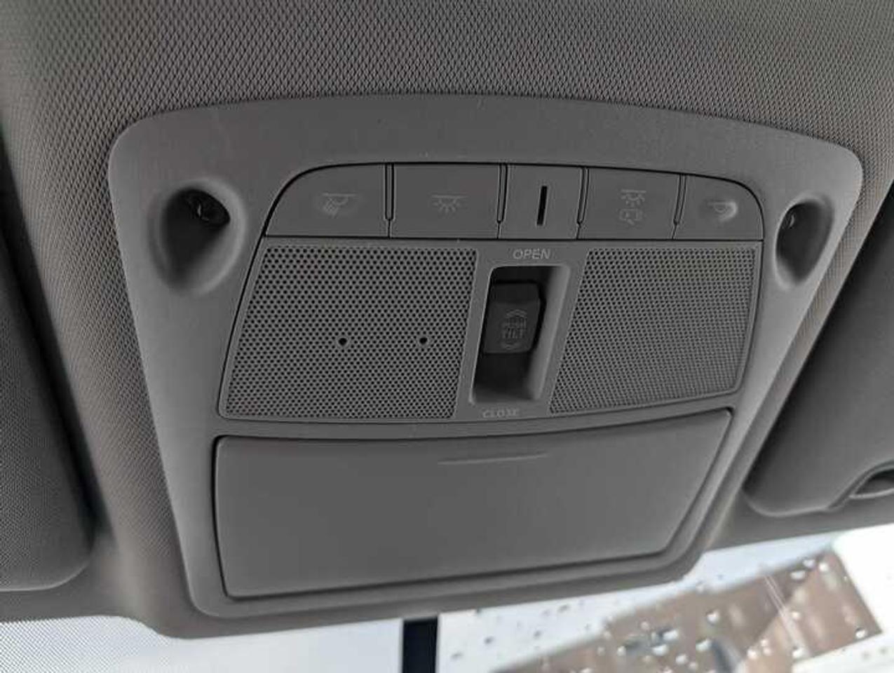 2018 Nissan Rogue  Photo