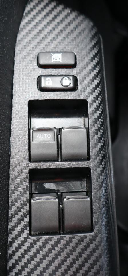 2015 Toyota RAV4 LE 4dr Front-wheel Drive Photo