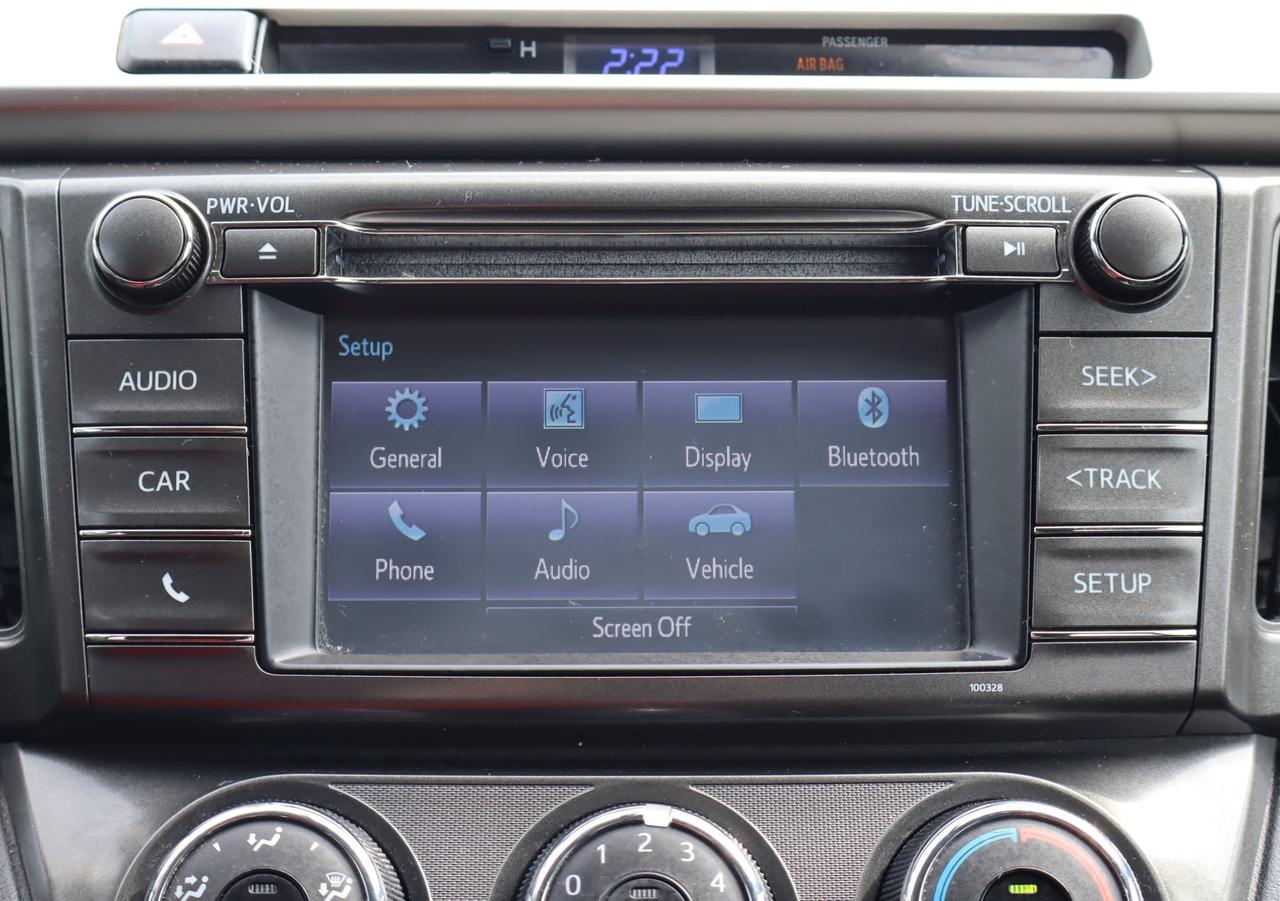 2015 Toyota RAV4 LE 4dr Front-wheel Drive Photo