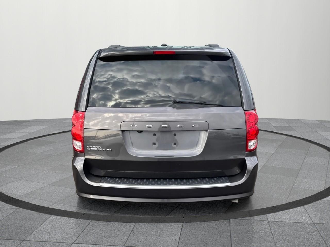 2019 Dodge Grand Caravan CVP/SXT Passenger Van Photo