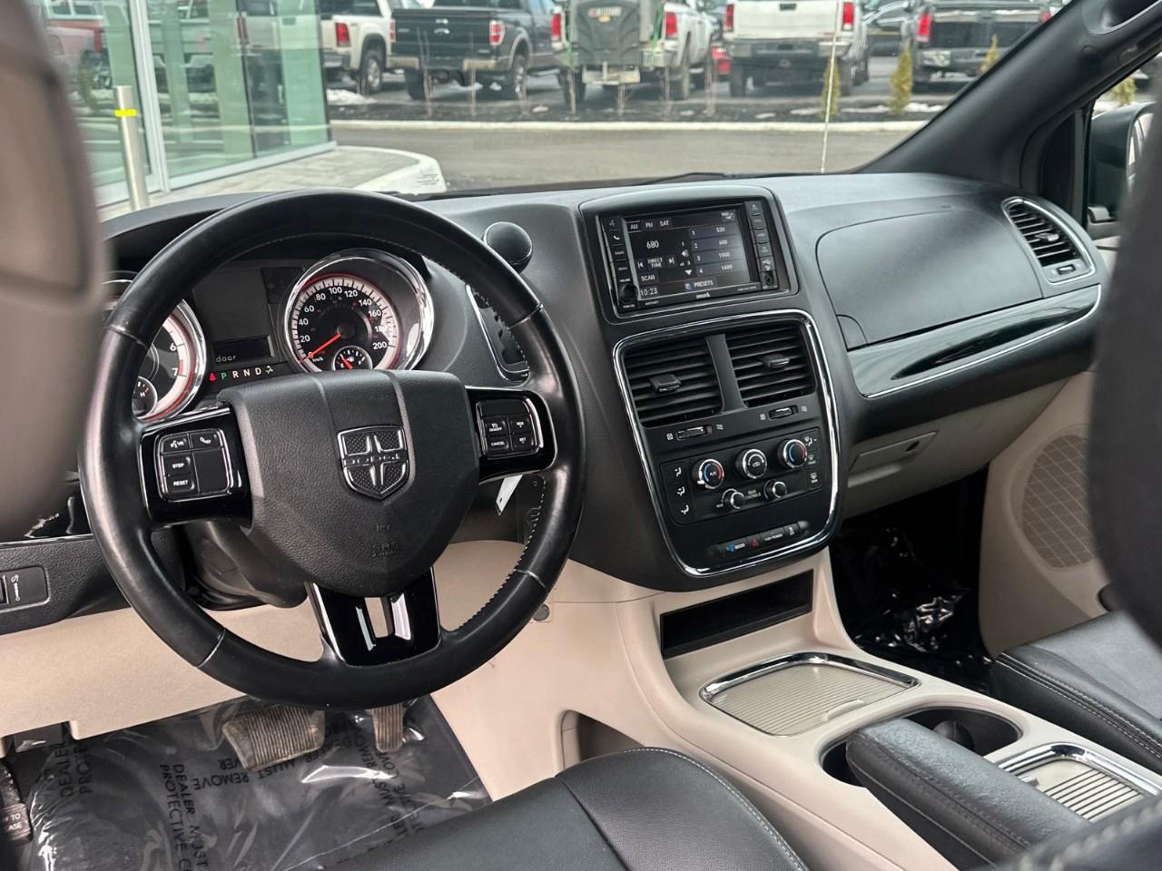 2019 Dodge Grand Caravan CVP/SXT Passenger Van Photo