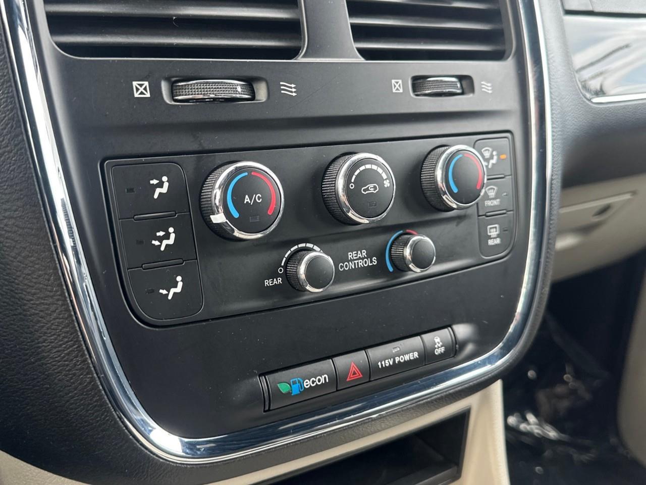 2019 Dodge Grand Caravan CVP/SXT Passenger Van Photo