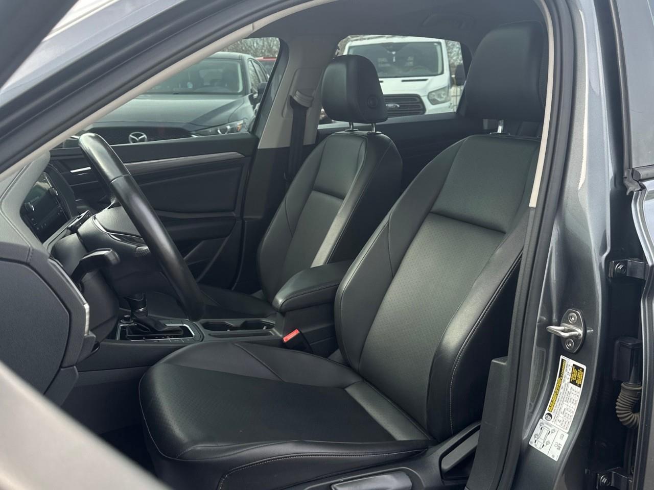 2019 Volkswagen Jetta 1.4 TSI Highline (A8) 4dr Sedan Photo