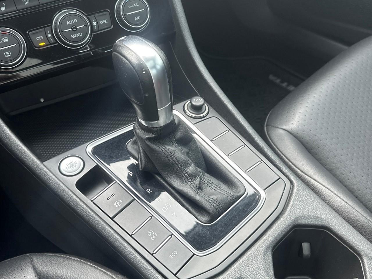 2019 Volkswagen Jetta 1.4 TSI Highline (A8) 4dr Sedan Photo