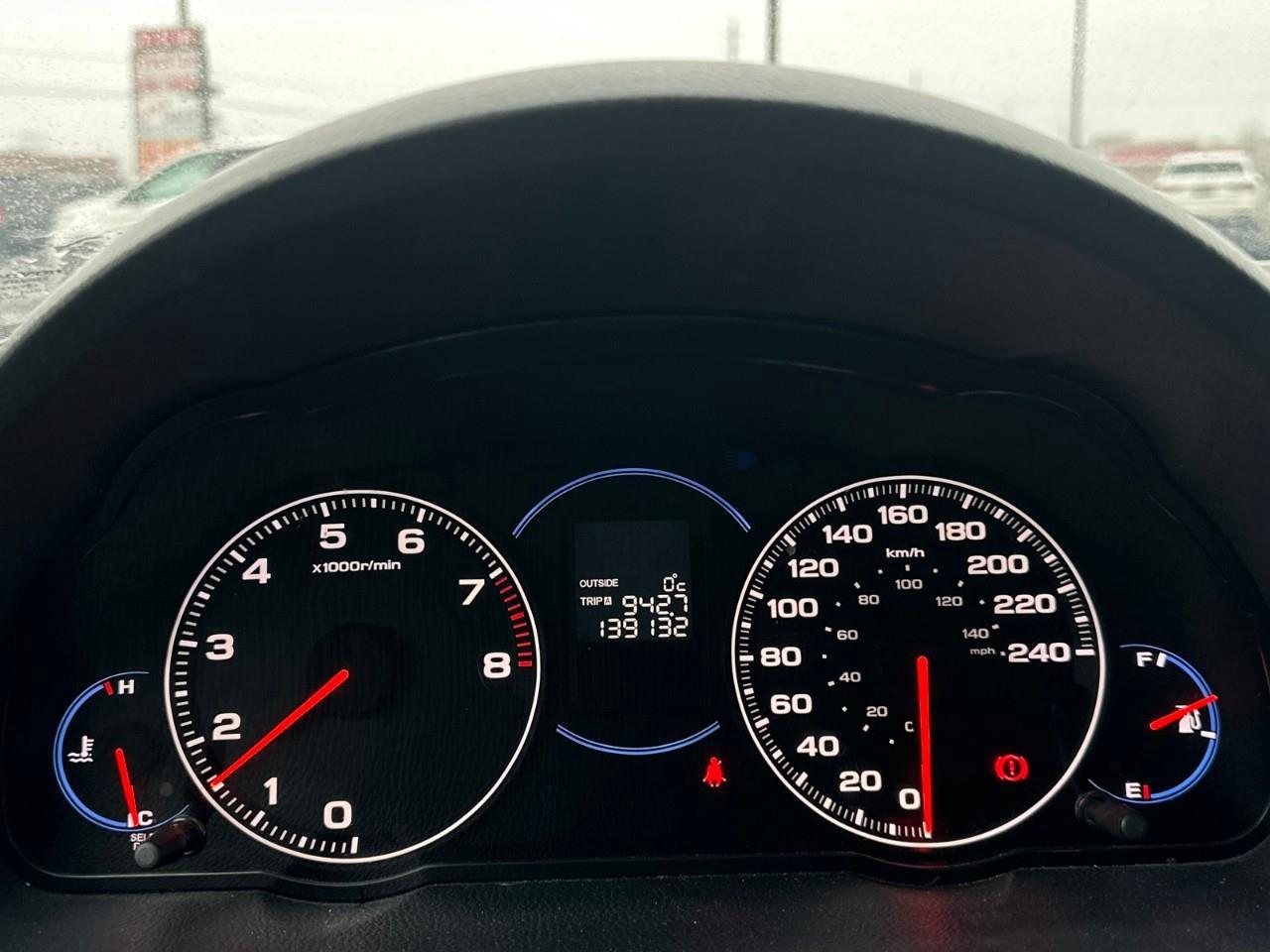 2004 Acura TSX Base (M6) 4dr Sedan Photo