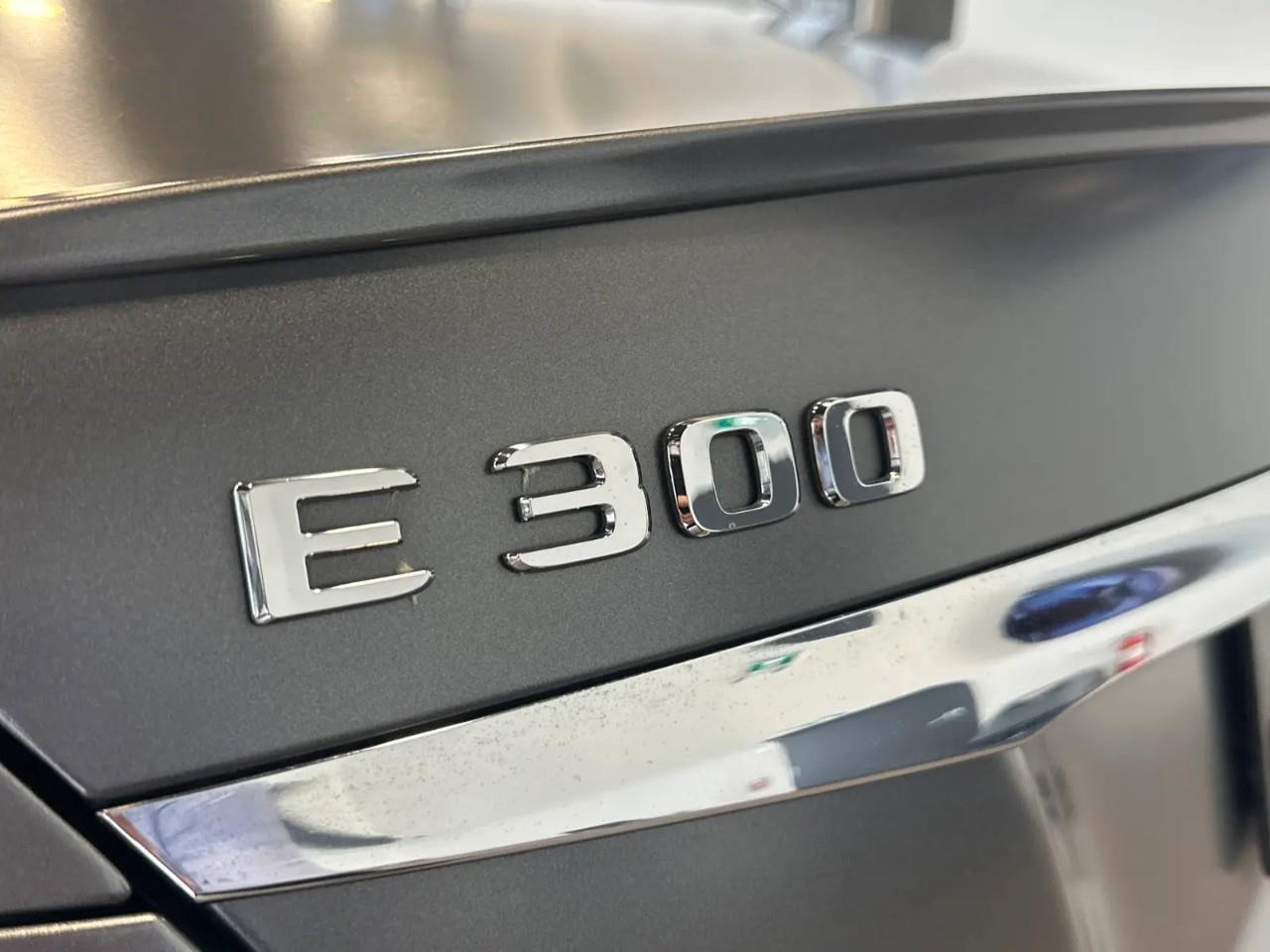 2017 Mercedes-Benz E-Class Base E 300 4dr All-Wheel Drive 4MATIC Sedan Photo